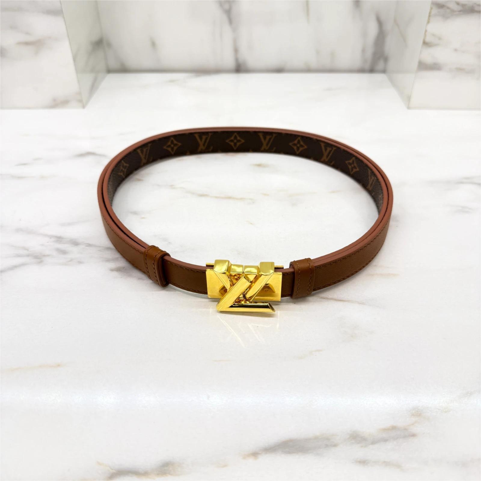 LOUIS VUITTON BELT