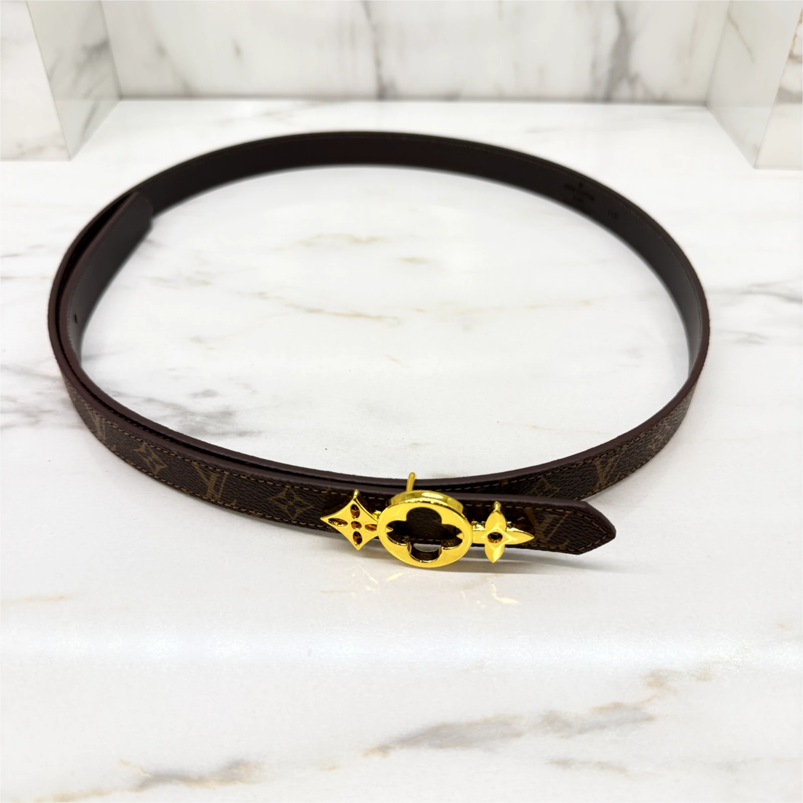 LOUIS VUITTON BELT