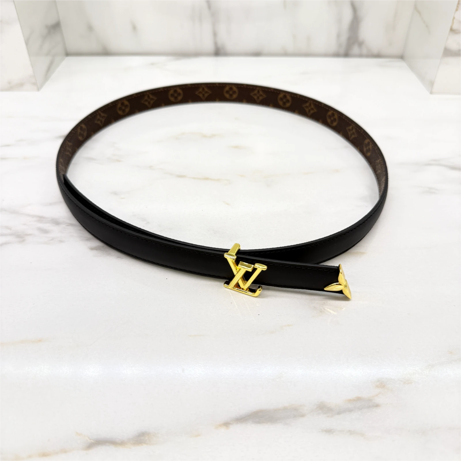 LOUIS VUITTON BELT